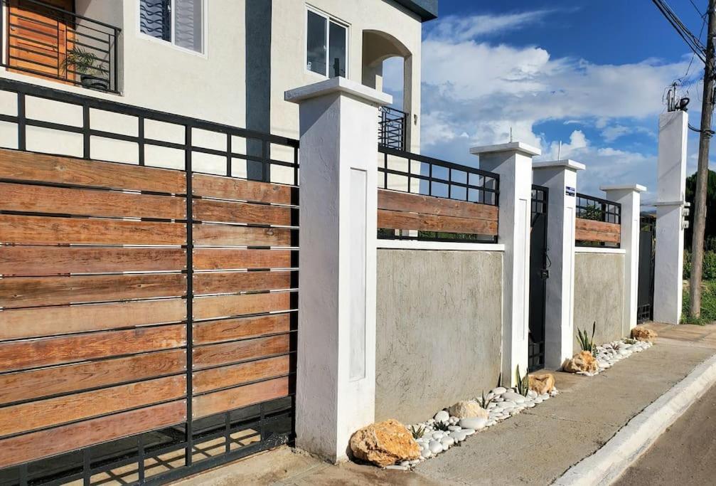 'The Solace' New Luxury Modern 1Bed 1Bath Apt. Portmore Zewnętrze zdjęcie